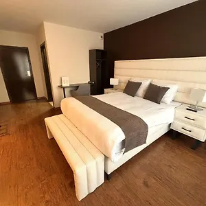 Otel Escale